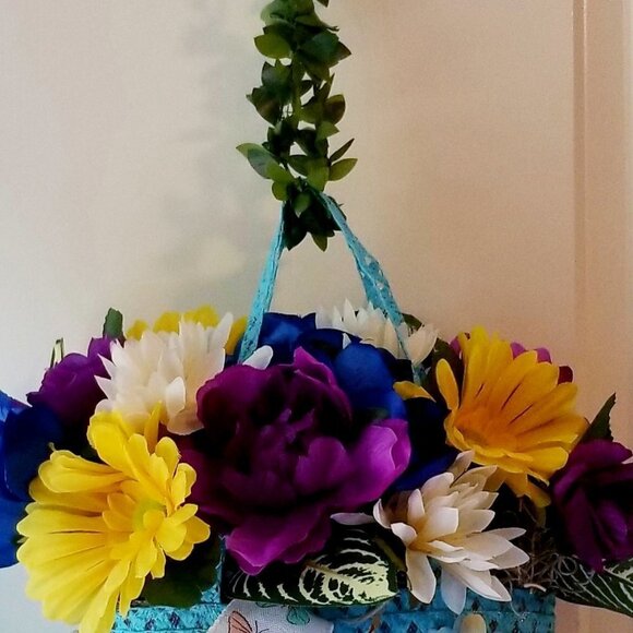 Spring Summer Faux Floral Door Wall Decor🦋 - Picture 7 of 8